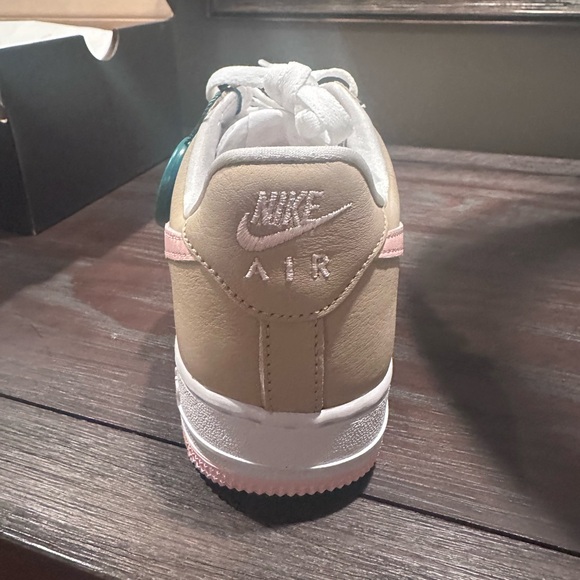 Nike Air Force 1 Low Retro women’s size 7/Men 5.5 Linen - Picture 4 of 9